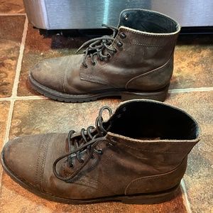 Thursday Boot Co. men's Captain boots (Tobacco, size 7.5)